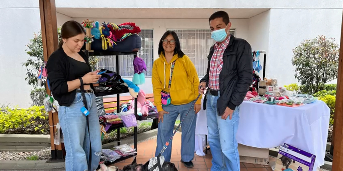 2023-09-30, Comunicado: Bazar de Emprendimiento, Reporte